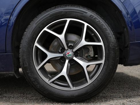 Used 2021 Alfa Romeo Stelvio Ti AWD/4WD image 14