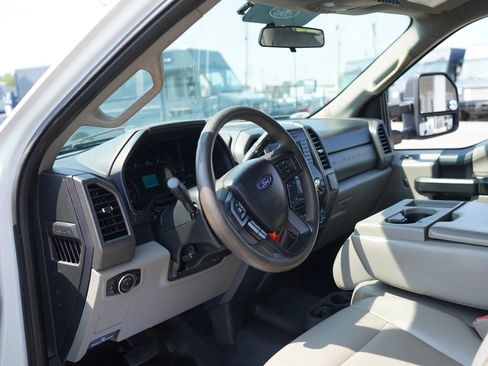 Used 2018 Ford F450 XL w/ Power Equipment Group RWD image 19