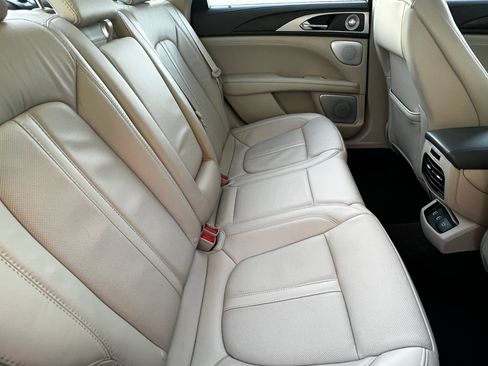 Used 2020 Lincoln MKZ Reserve w/ Luxury Package image 42