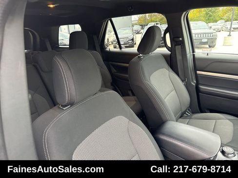 Used 2018 Ford Explorer XLT image 78