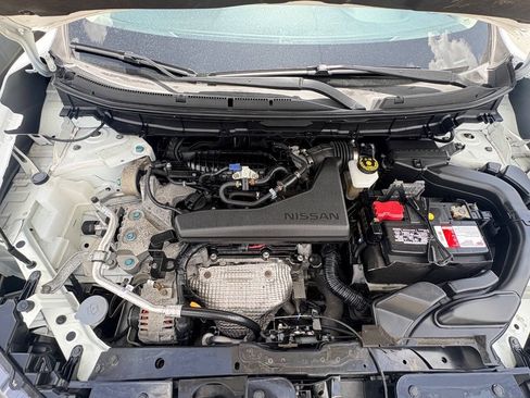 Used 2020 Nissan Rogue SV AWD/4WD image 18