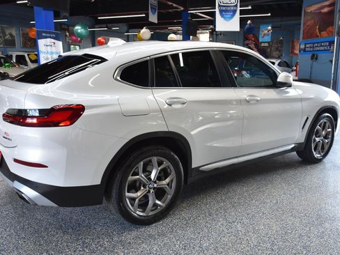 Used 2023 BMW X4 xDrive30i w/ Premium Package AWD/4WD image 3