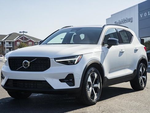New 2026 Volvo XC40 B5 Plus w/ Protection Package Premier image 3