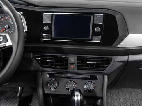 Used 2021 Volkswagen Jetta S w/ Driver Assistance Package image 32