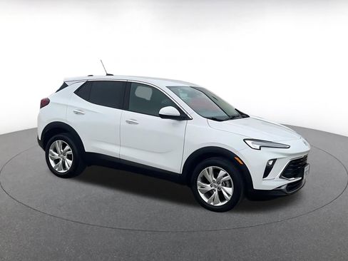 Used 2025 Buick Encore GX Preferred image 2
