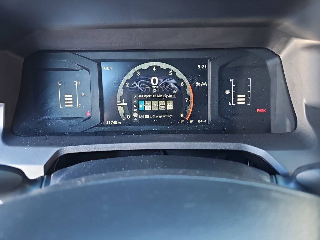 Certified 2025 Toyota Tacoma SR5 AWD/4WD image 10