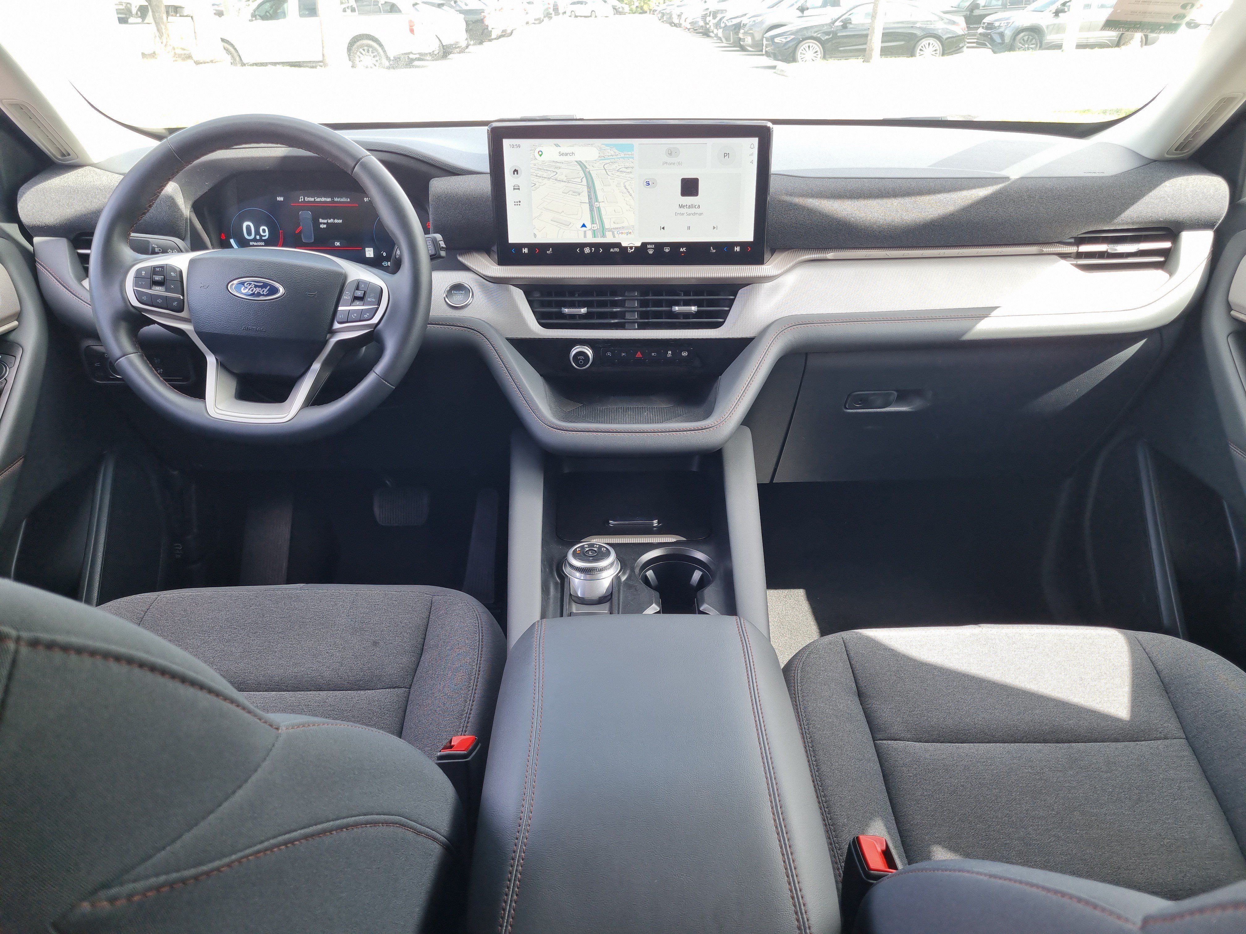 Used 2025 Ford Explorer Active AWD/4WD image 18
