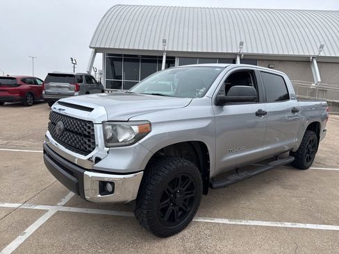 Used 2019 Toyota Tundra SR5 w/ SR5 Upgrade Package image 1