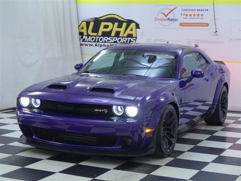 Used 2019 Dodge Challenger SRT Hellcat Redeye image 4