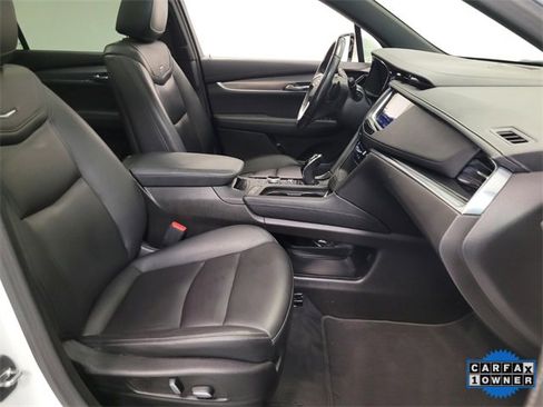 Used 2023 Cadillac XT6 Luxury image 17