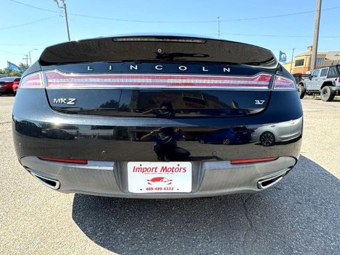 Used 2015 Lincoln MKZ image 7