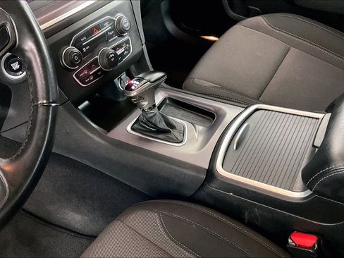 Used 2022 Dodge Charger SXT image 19