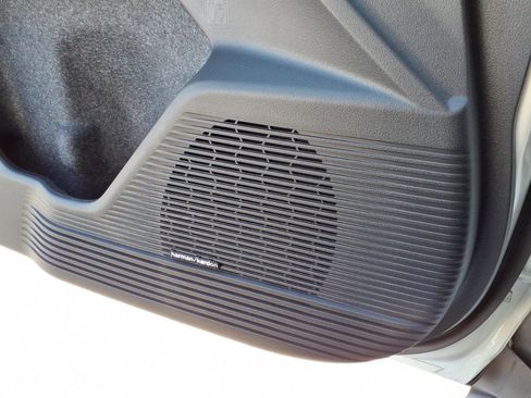 New 2026 Subaru Outback Touring XT image 23