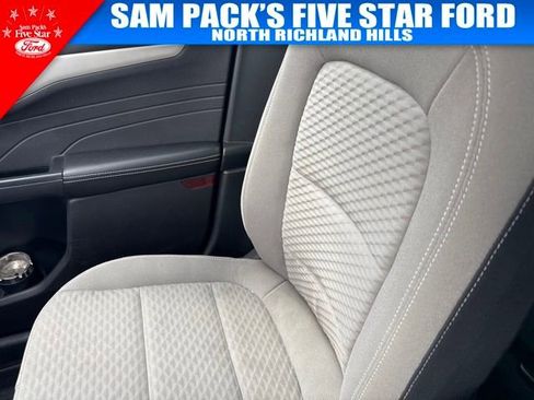 Used 2022 Ford Escape SE w/ SE Sport Appearance Package FWD image 9