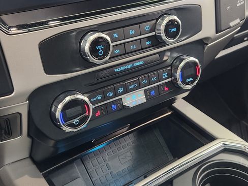 Used 2022 Ford F250 Lariat w/ Lariat Ultimate Package image 24