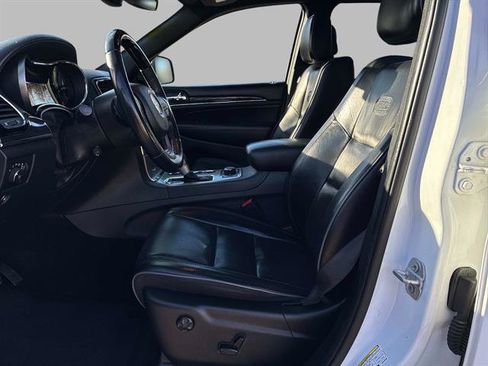 Used 2019 Jeep Grand Cherokee Overland image 23
