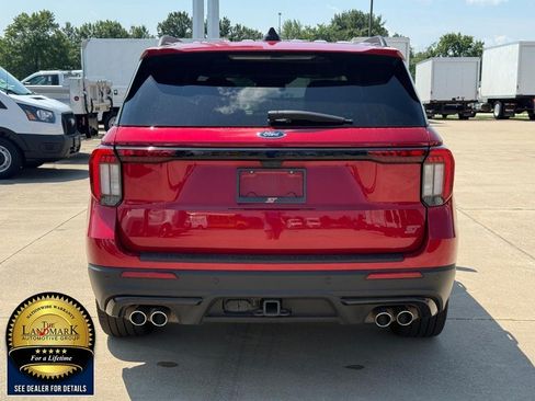 Used 2025 Ford Explorer ST w/ Sun And Sound Package AWD/4WD image 6