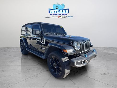 Certified 2023 Jeep Wrangler Unlimited Sahara image 3