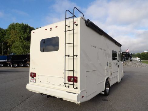 Used 2017 Ford E-450 and Econoline 450 Super Duty w/ A/C Prep Package RWD image 7