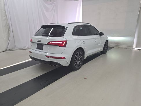 Used 2023 Audi SQ5 Premium Plus w/ Premium Plus Package image 2