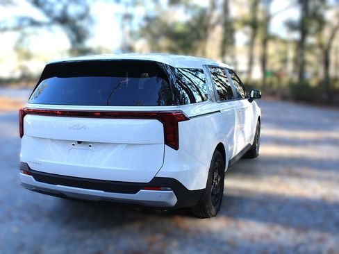 New 2026 Kia Carnival FWD image 15