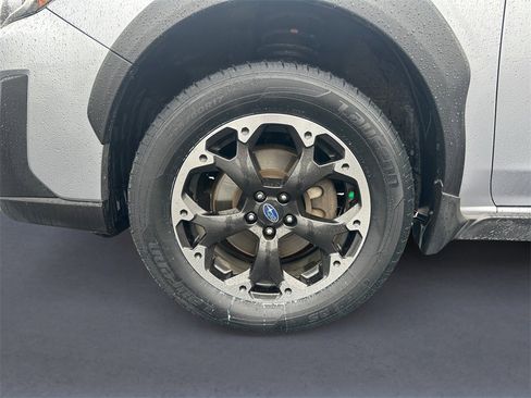 Used 2021 Subaru Crosstrek 2.0i Premium w/ Moonroof Package image 9