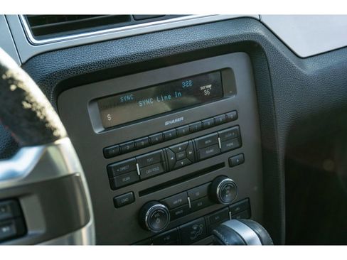 Used 2013 Ford Mustang Premium image 19