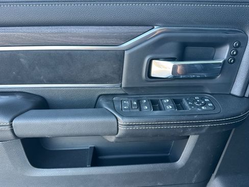 New 2026 RAM 2500 Laramie AWD/4WD image 10