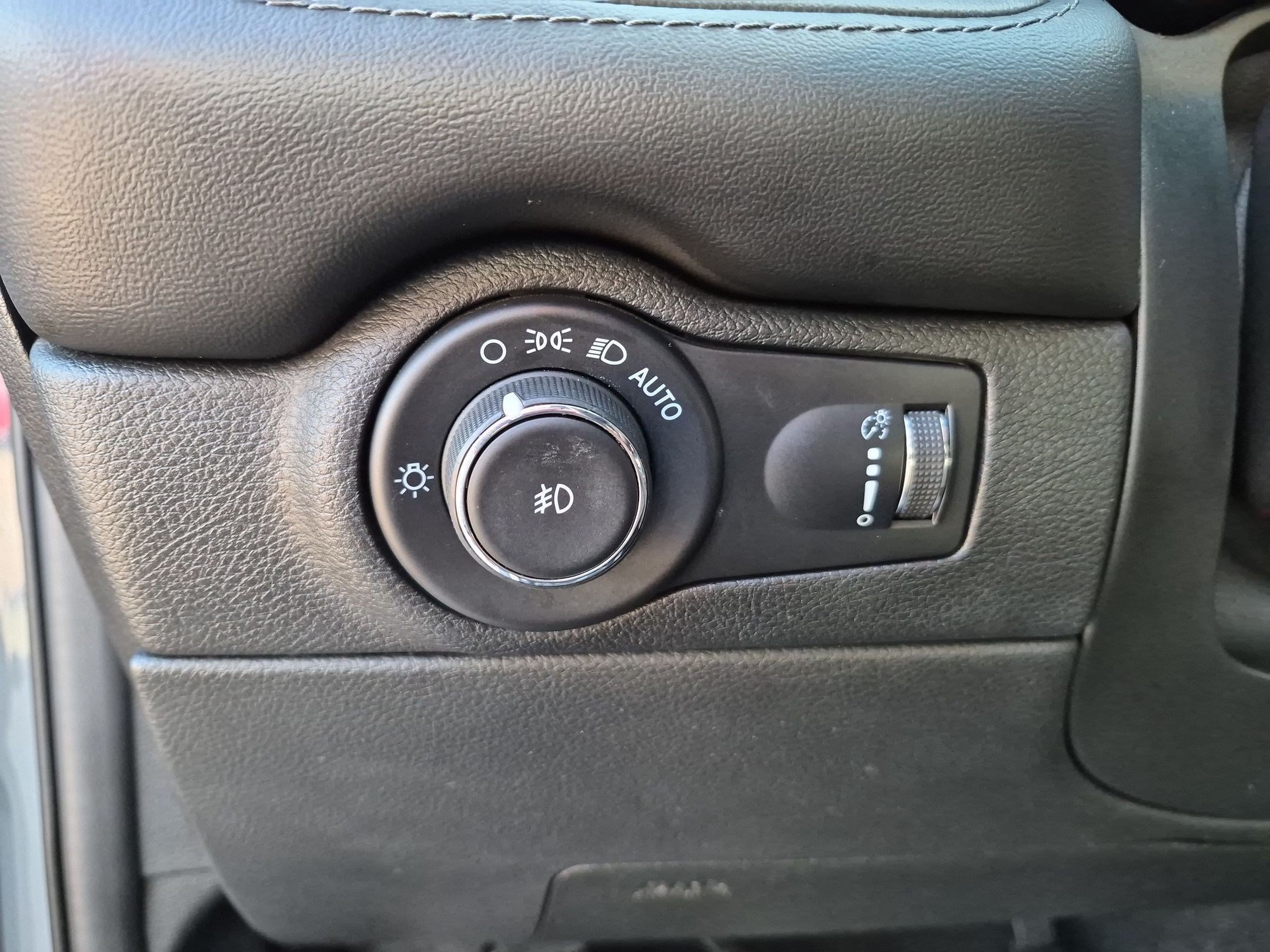 Used 2021 Dodge Durango GT AWD/4WD image 17