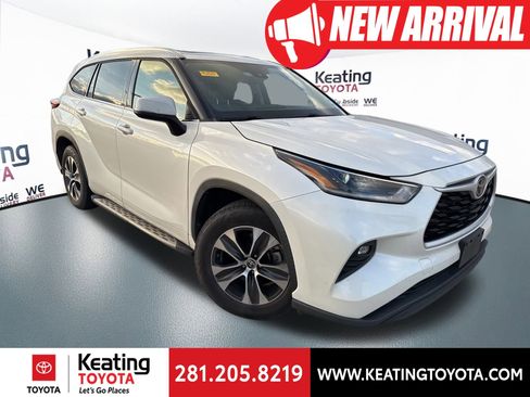 Used 2021 Toyota Highlander XLE image 1