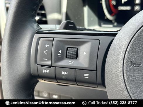 Certified 2024 Nissan Rogue SL w/ SL Premium Package image 21