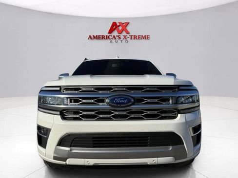Used 2024 Ford Expedition Platinum image 8