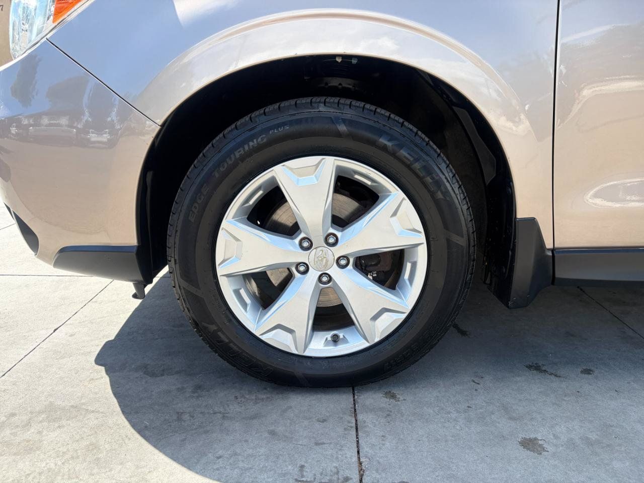 Used 2015 Subaru Forester 2.5i Premium w/ All-Weather Package AWD/4WD image 22