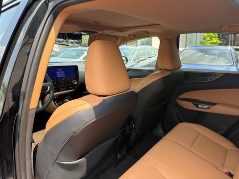 Certified 2025 Lexus NX 350 AWD w/ Accessory Package (Z2) image 21