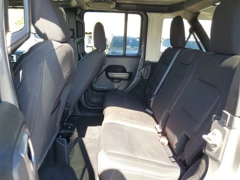 Used 2020 Jeep Wrangler Unlimited Sport image 12