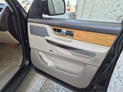 Used 2012 Land Rover Range Rover Sport HSE LUX image 18