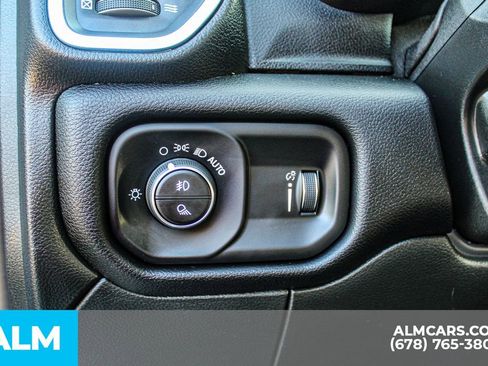 Used 2024 RAM 3500 Big Horn image 29