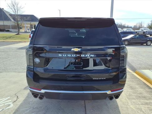 New 2026 Chevrolet Suburban Premier image 4