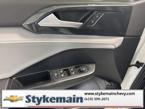 Used 2022 Volkswagen Taos SEL image 36