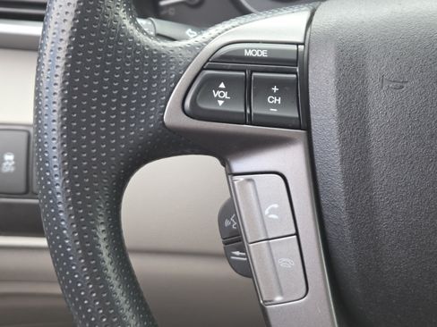 Used 2013 Honda Odyssey EX image 29
