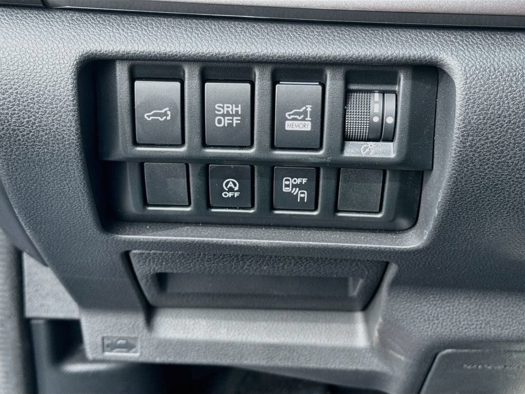 Certified 2023 Subaru Forester Premium AWD/4WD image 6