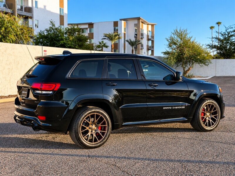 Used 2017 Jeep Grand Cherokee SRT AWD/4WD image 5