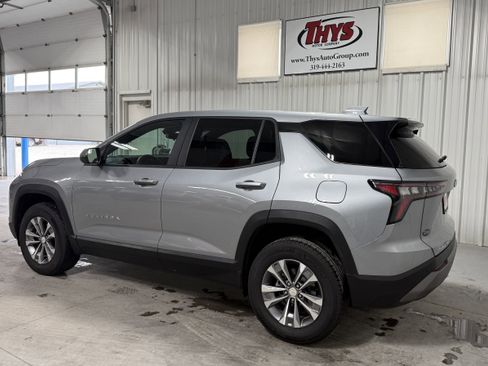 Used 2025 Chevrolet Equinox LT image 12