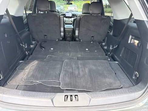 Certified 2023 Ford Explorer XLT w/ Equipment Group 202A AWD/4WD image 7