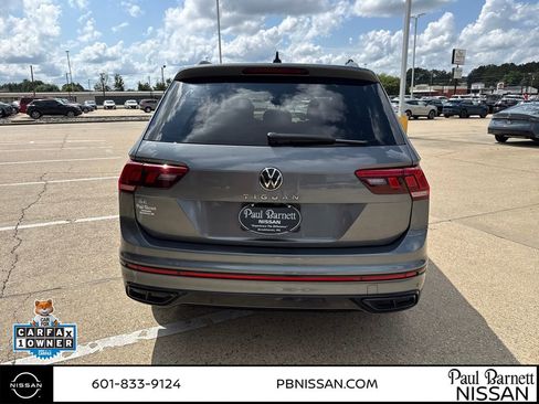 Used 2023 Volkswagen Tiguan SE R-Line FWD image 13