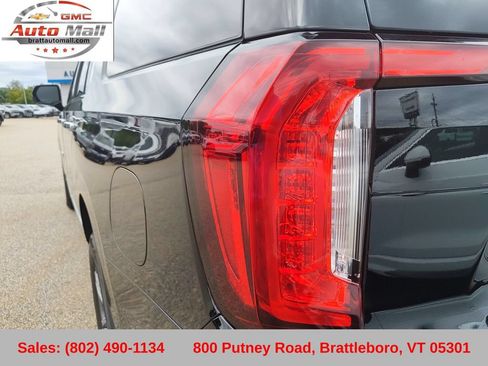 Used 2021 GMC Yukon XL Denali w/ Denali Premium Package AWD/4WD image 36