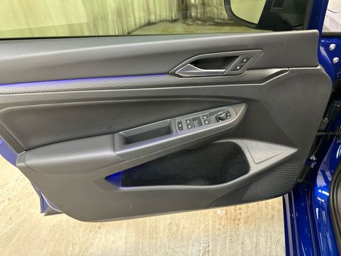 Used 2024 Volkswagen Golf R image 26