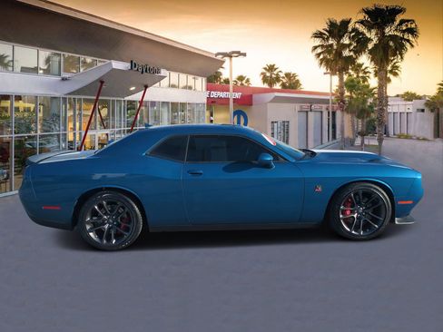 Used 2022 Dodge Challenger R/T Scat Pack image 2
