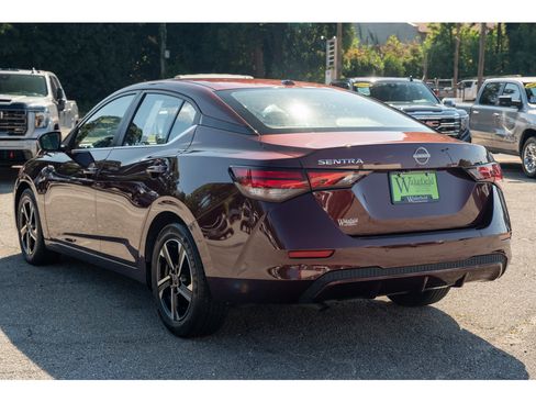 Used 2025 Nissan Sentra SV FWD image 6