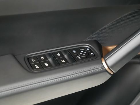 Certified 2026 Porsche Cayenne Turbo GT AWD/4WD image 22